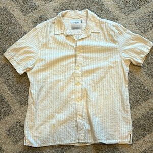Men’s good fellow button down short sleeve shirt. Brand new. Size large.